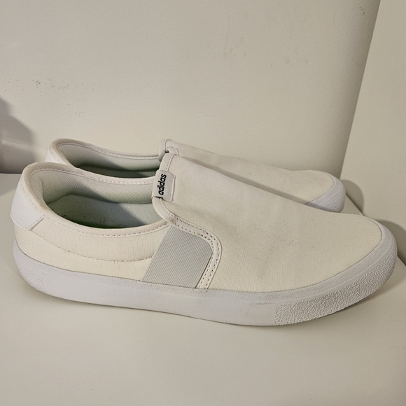 Adidas white slip on shoes 9.5 mens brand new comfortable walking - Picture 5 of 6